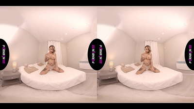 I-PORNBCN VR yaseSpain ekhulileyo i-MILF iphulula amaphambili kwaye ifunxa i-dick yakho kwi-POV ngelixa etshaya kwaye ehluza imilenze yakhe.